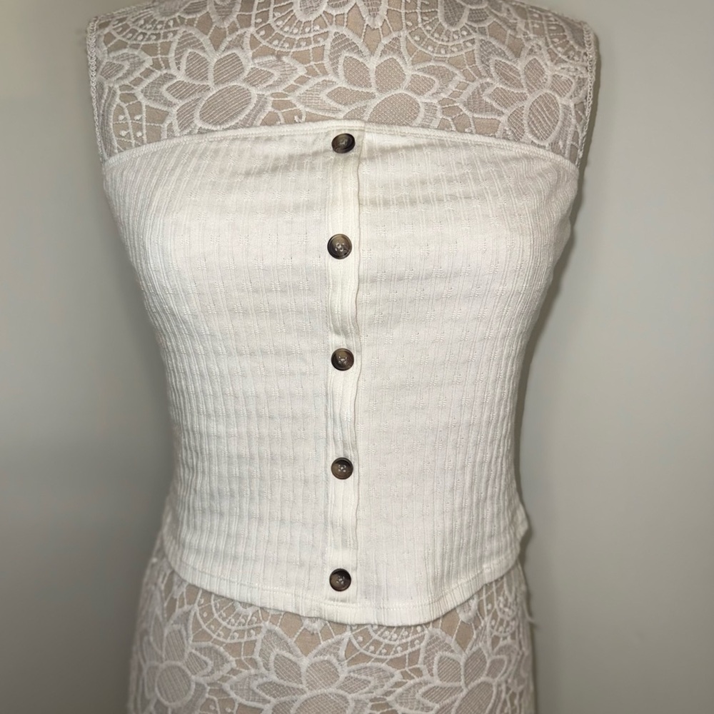 NWT Large American Eagle crop top.